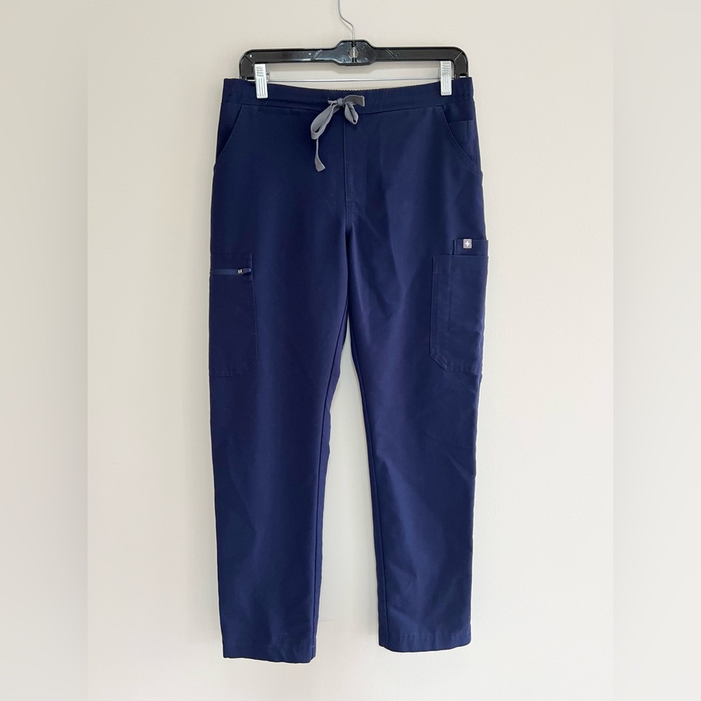 FIGS Yola Skinny Straight Leg Scrub Pants in Navy Blue (PO #1803), S/T - Picture 2 of 9